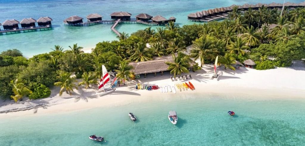 Sheraton Maldives Full Moon Resort & Spa